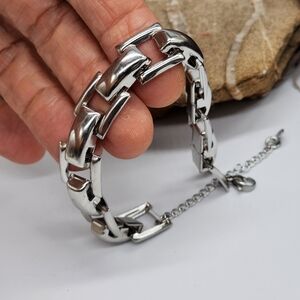 ZARA Jewelry Hypoallergenic Excellent quality Surgical Steel Link Bracelet
